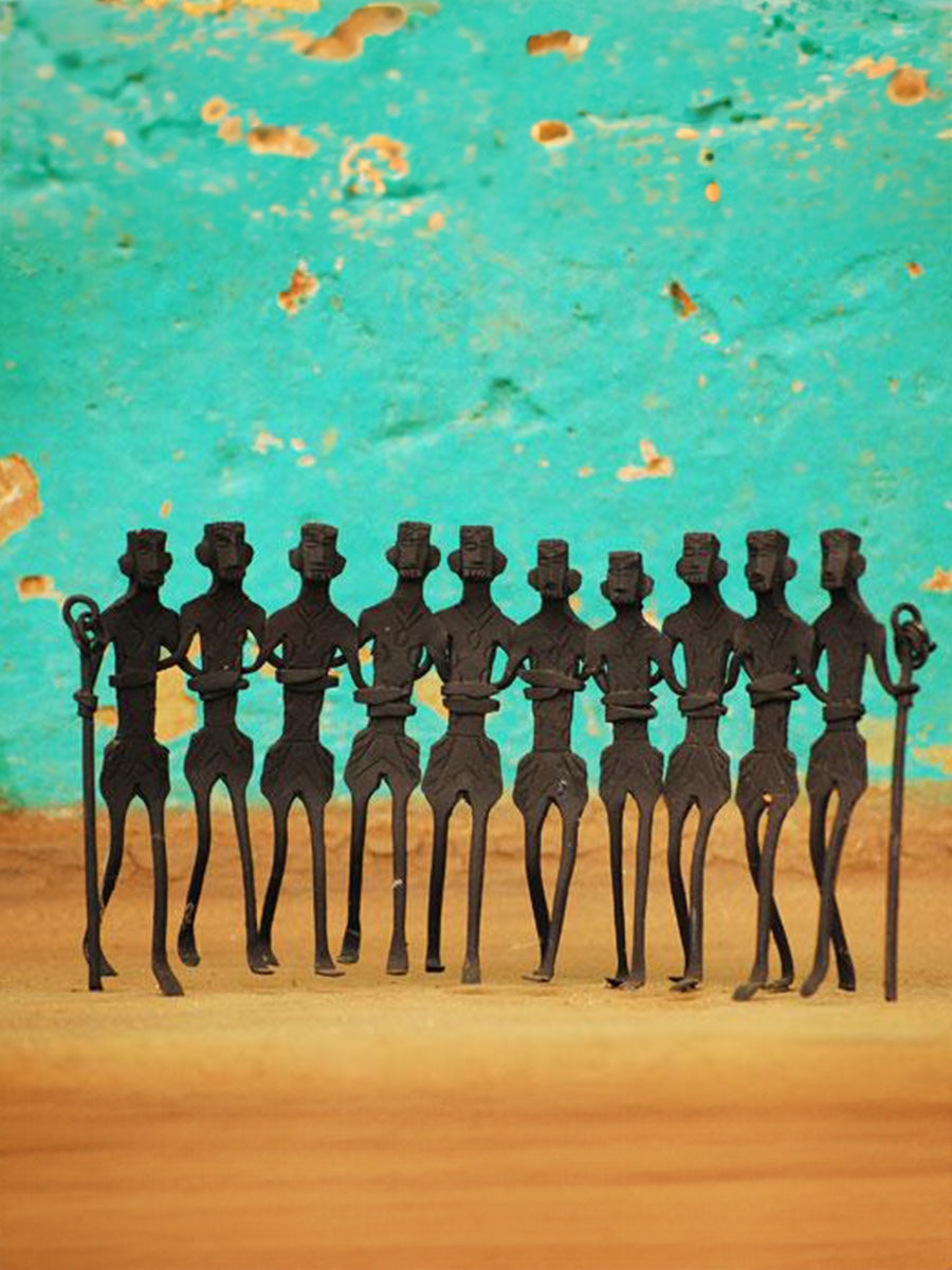 Representation of a tribal dance in Bastar Iron Craft by Sameep Vishwakarma for Sale