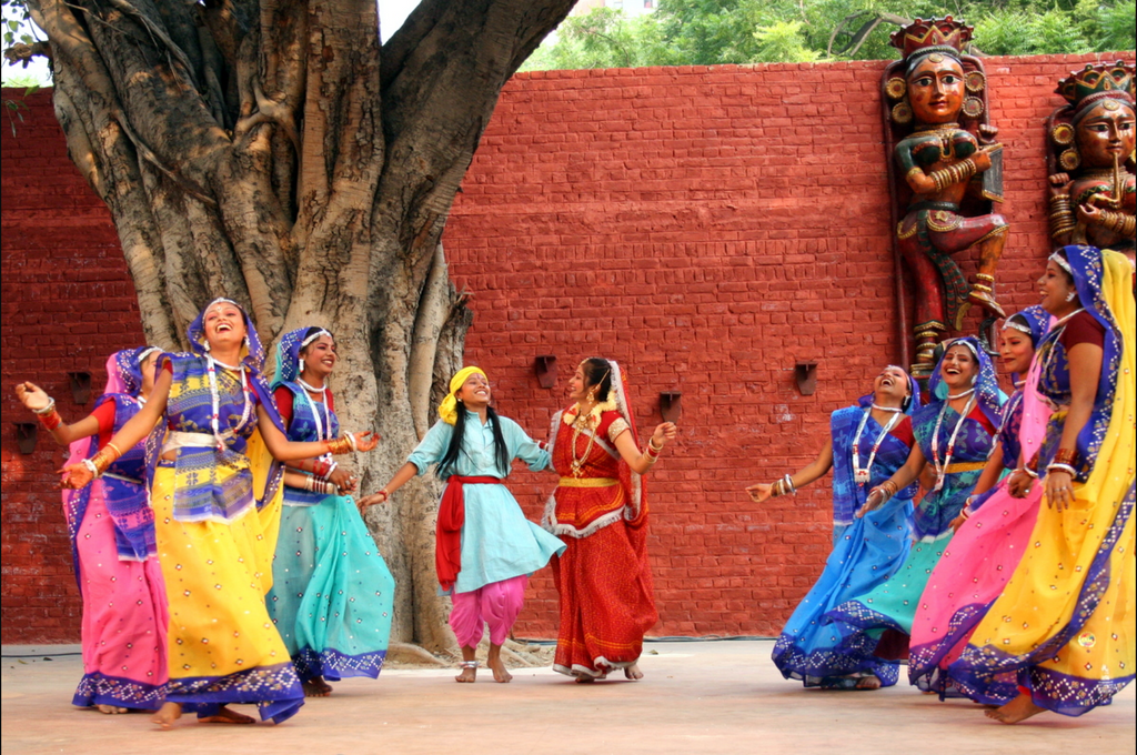 A TOURIST’S COMPLETE GUIDE TO MADHUBANI