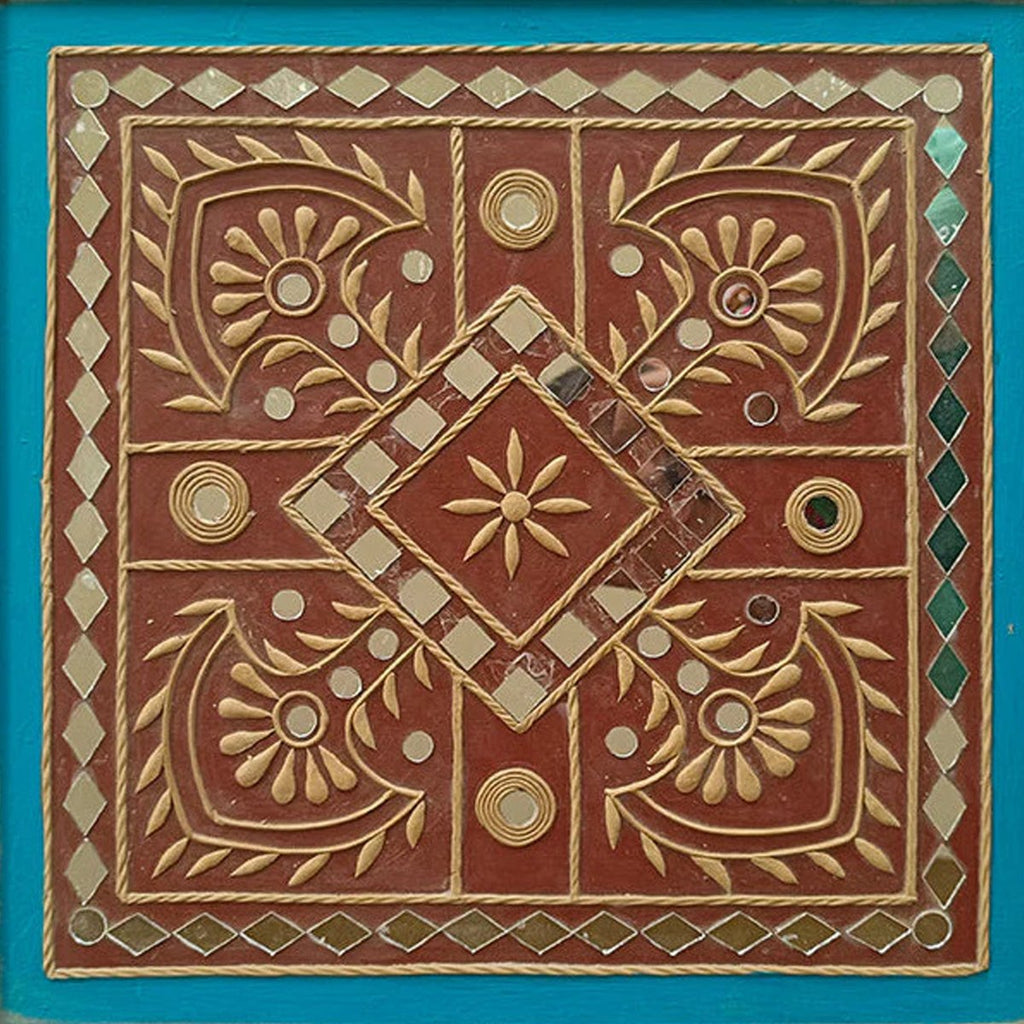 Lippan Kaam - MeMeraki.com