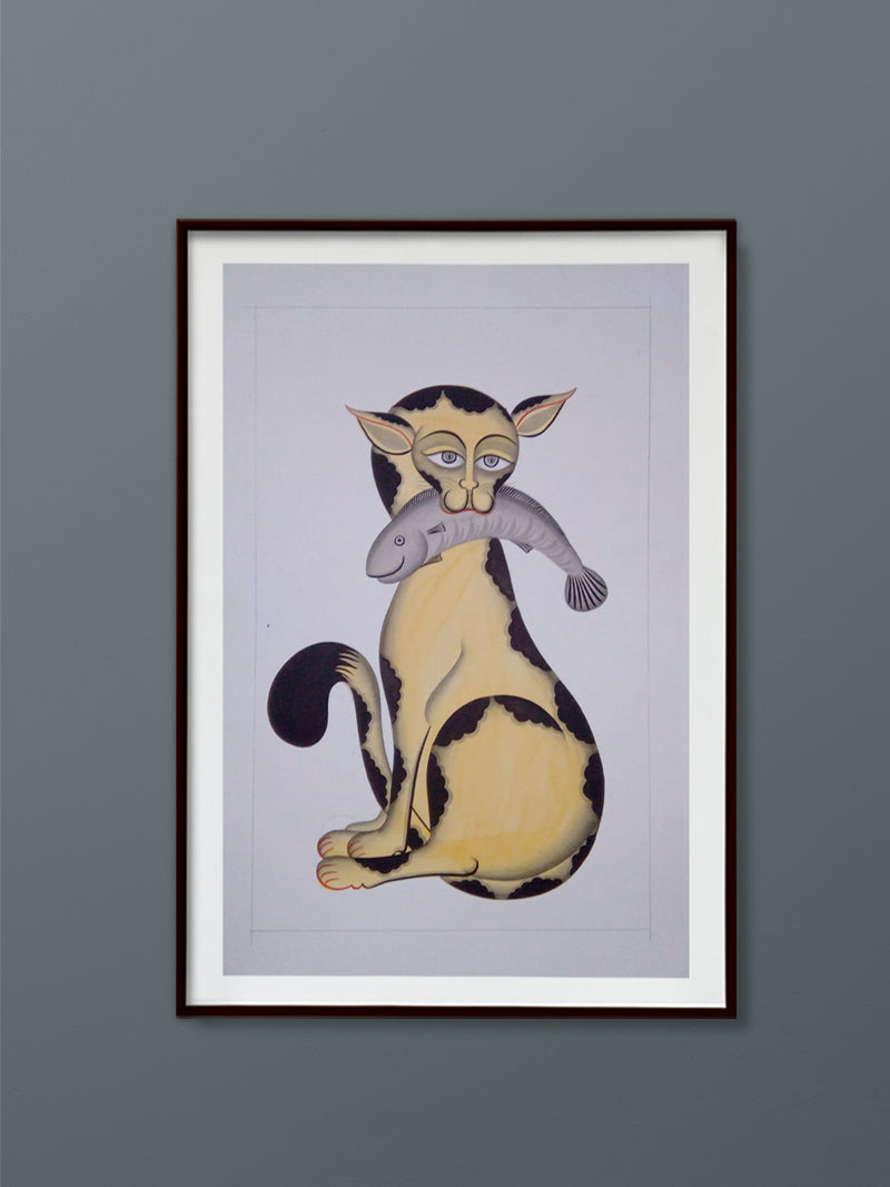 Capture the enigmatic black-yellow cat with its prized catch!