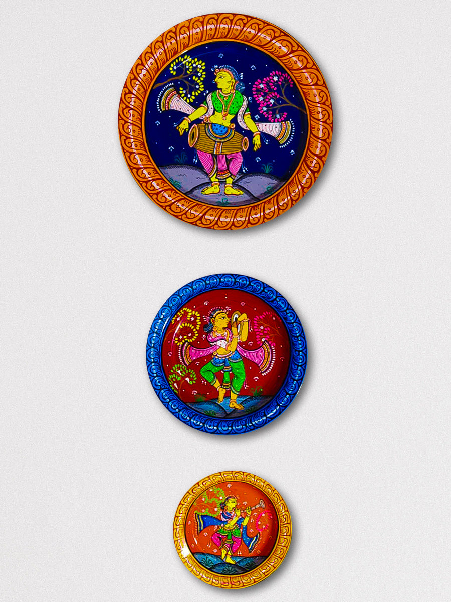  Folk Art on Pattachitra Wooden Wall Plates for Sale