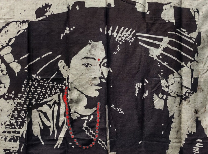 A Women in Batik by Kartik Manna Thumbnail