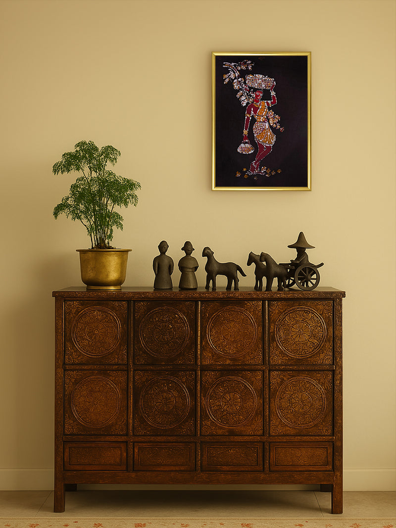 Order Seller Women in Batik by Prakash Yasala