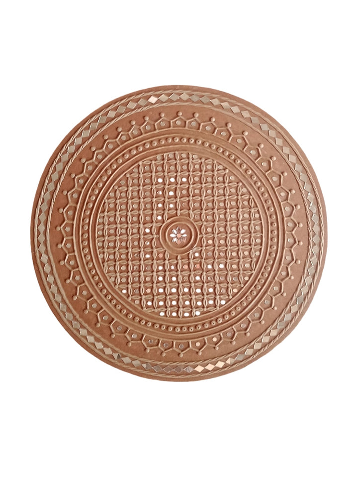 Golden Lattice Lippan in Lippan by Nalemitha For Home Decor, Gifting Thumbnail