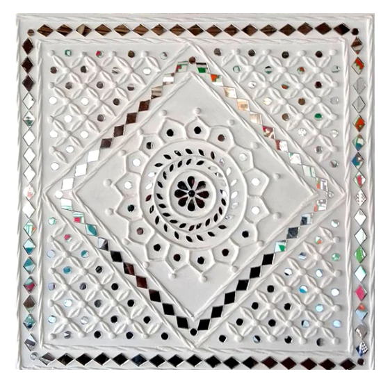 Exquisite Tapestry: Lippan Kaam Wonder by Nalemitha For Home Decor, Gifting Thumbnail