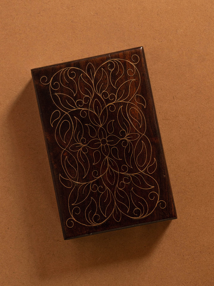Floral medallion and paisley shapes in Tarkashi Art by Mohan Lal Sharma Thumbnail