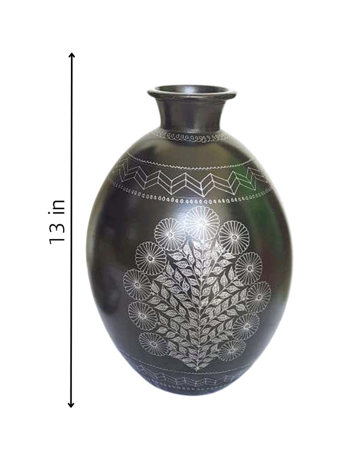 Flower vase in Black Pottery by Ramjatan Prajapati Thumbnail