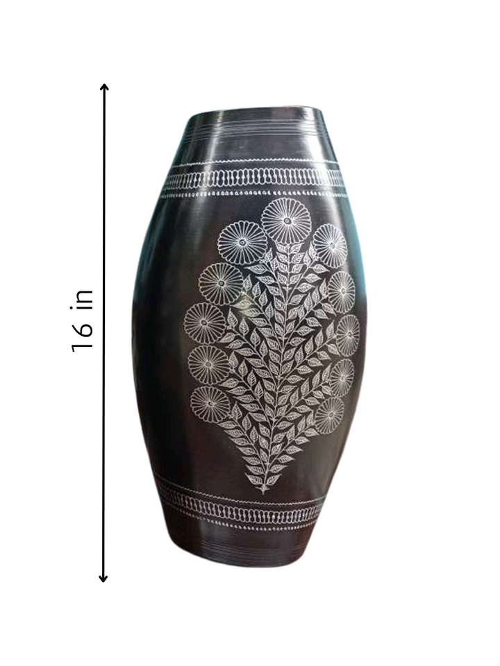 Flower vase in Black Pottery by Ramjatan Prajapati Thumbnail
