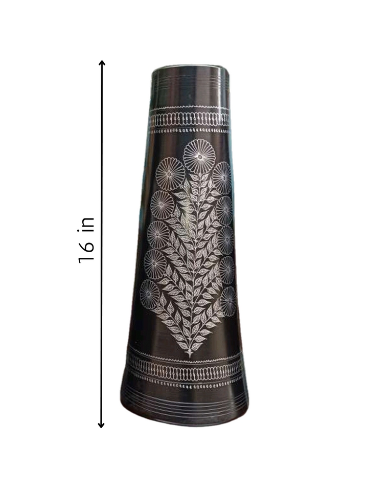Flower vase in Black Pottery by Ramjatan Prajapati Thumbnail