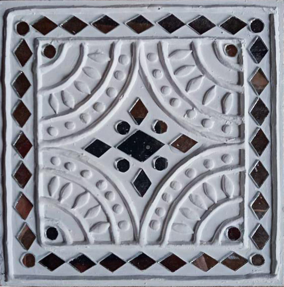 Mandala designs with mirror border: Mudwork by Nalemitha For Home Decor, Gifting Thumbnail