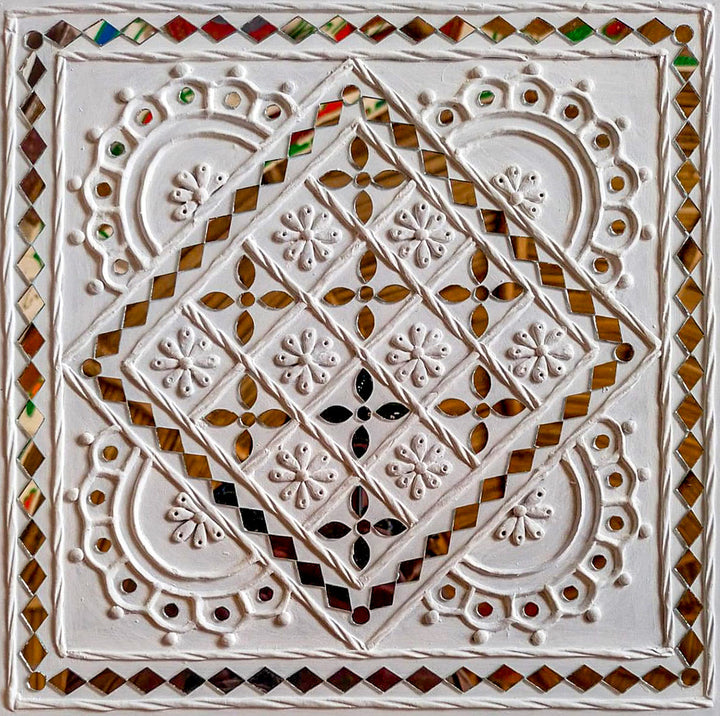 Mirrored traditions: Lippan Artwork by Nalemitha For Home Decor, Gifting Thumbnail