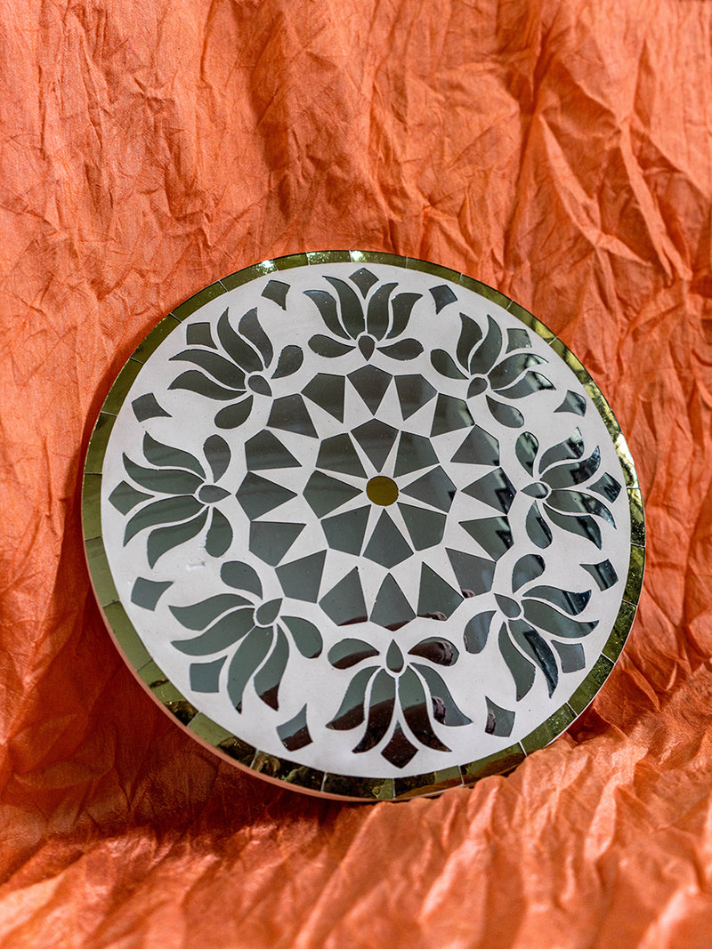  Thikri Glasswork Plate of Floral Splendor 