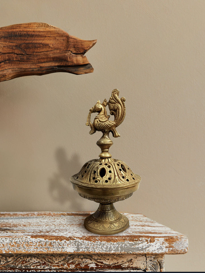 Pannalal Soni's inventive aesthetics and decoratory in Brass Work Thumbnail