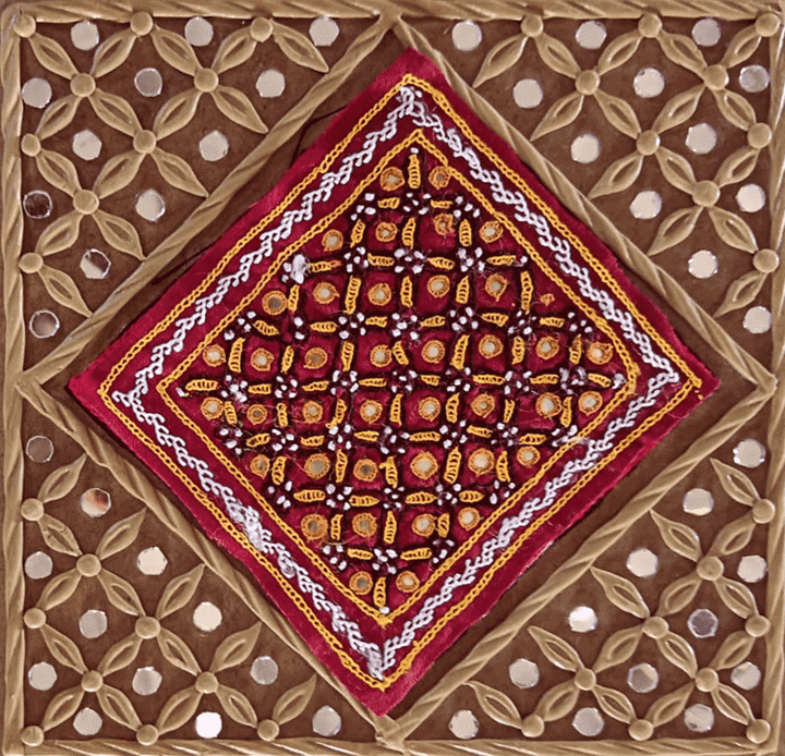 Reflective Fusion in Lippan by Nalemitha For Home Decor, Gifting Thumbnail