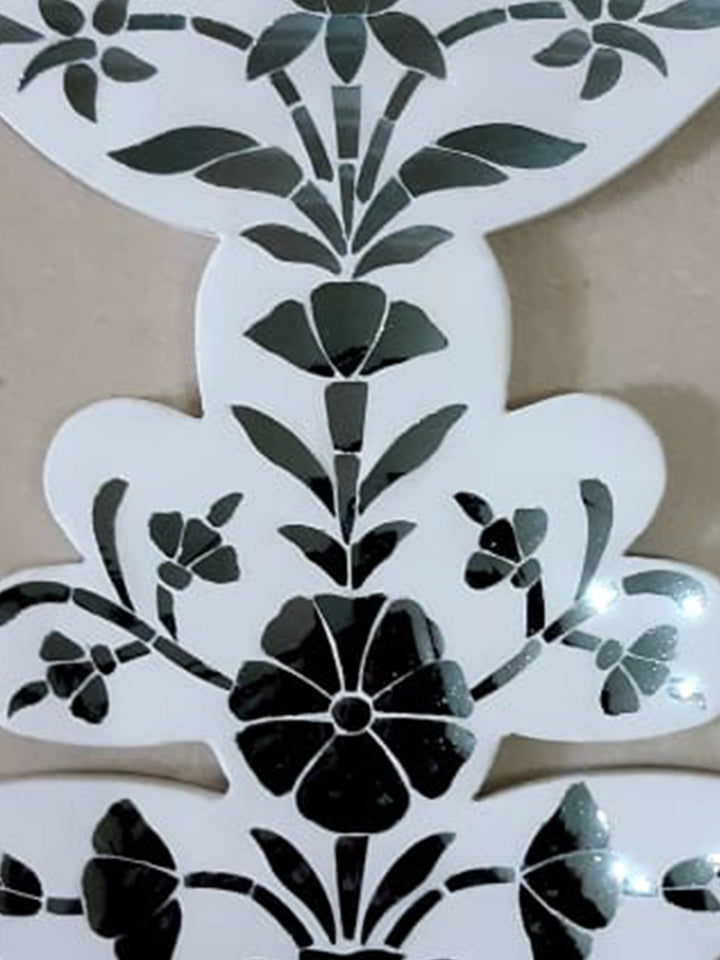 The Ascending Blossoms: A Thikri Glasswork by Happy Kumawat Thumbnail
