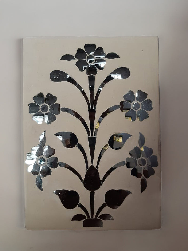 A Thikri Glasswork of Flower by Happy Kumawat
