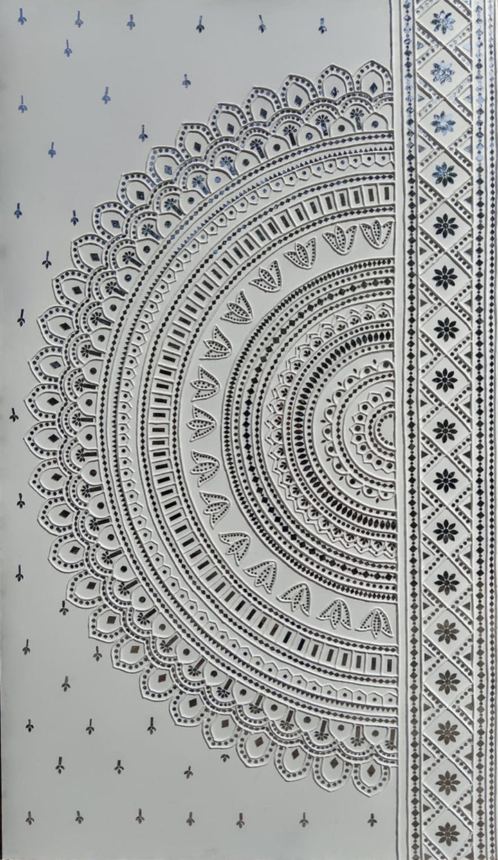 Traditional White Lippan Kaam by Nalemitha For Home Decor, Gifting Thumbnail