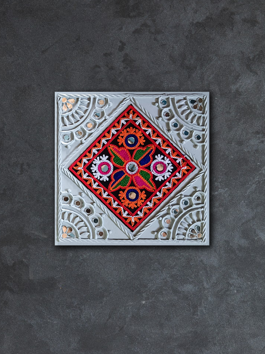 Shop Kutch Embroidery and Lippan Wall Panel by Nalimitha 