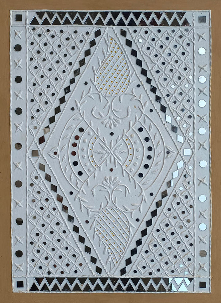 White Tranquility in Lippan work by Majikhan For Home Decor, Gifting Thumbnail