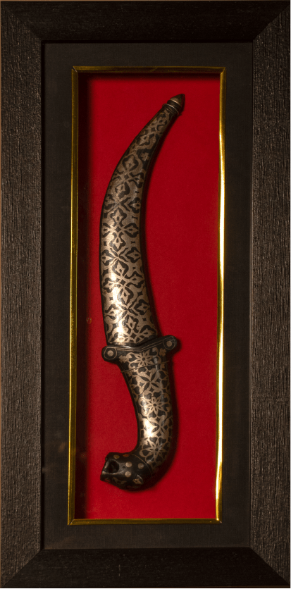 Dagger with Floral Inlay in Koftgiri by Shyamalata Gehloth Thumbnail