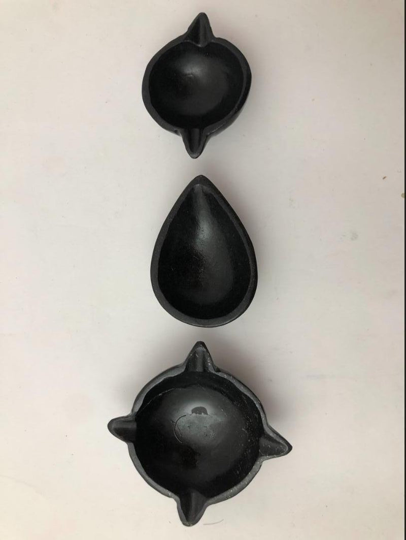 Set of three Black Quartz diyas Ekmukhi, DwiMukhi, Chaturmukhi Diya