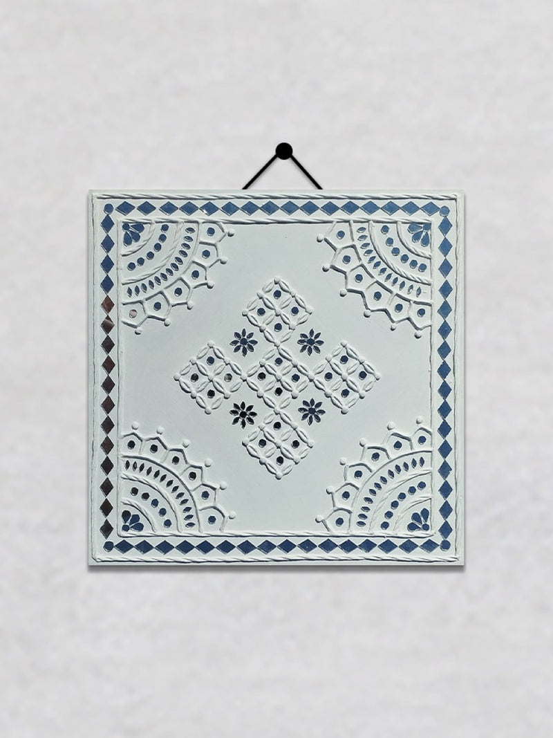 Shimmering Elegance: Lippan Kaam Artwork by Nalemitha