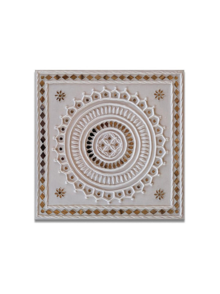 Whirl of Reflections: Lippan Kaam Artwork by Nalemitha For Home Decor, Gifting Thumbnail