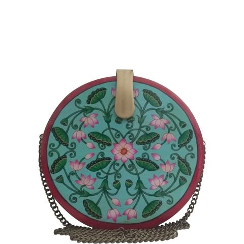 Be like lotus, green round wood clutch-