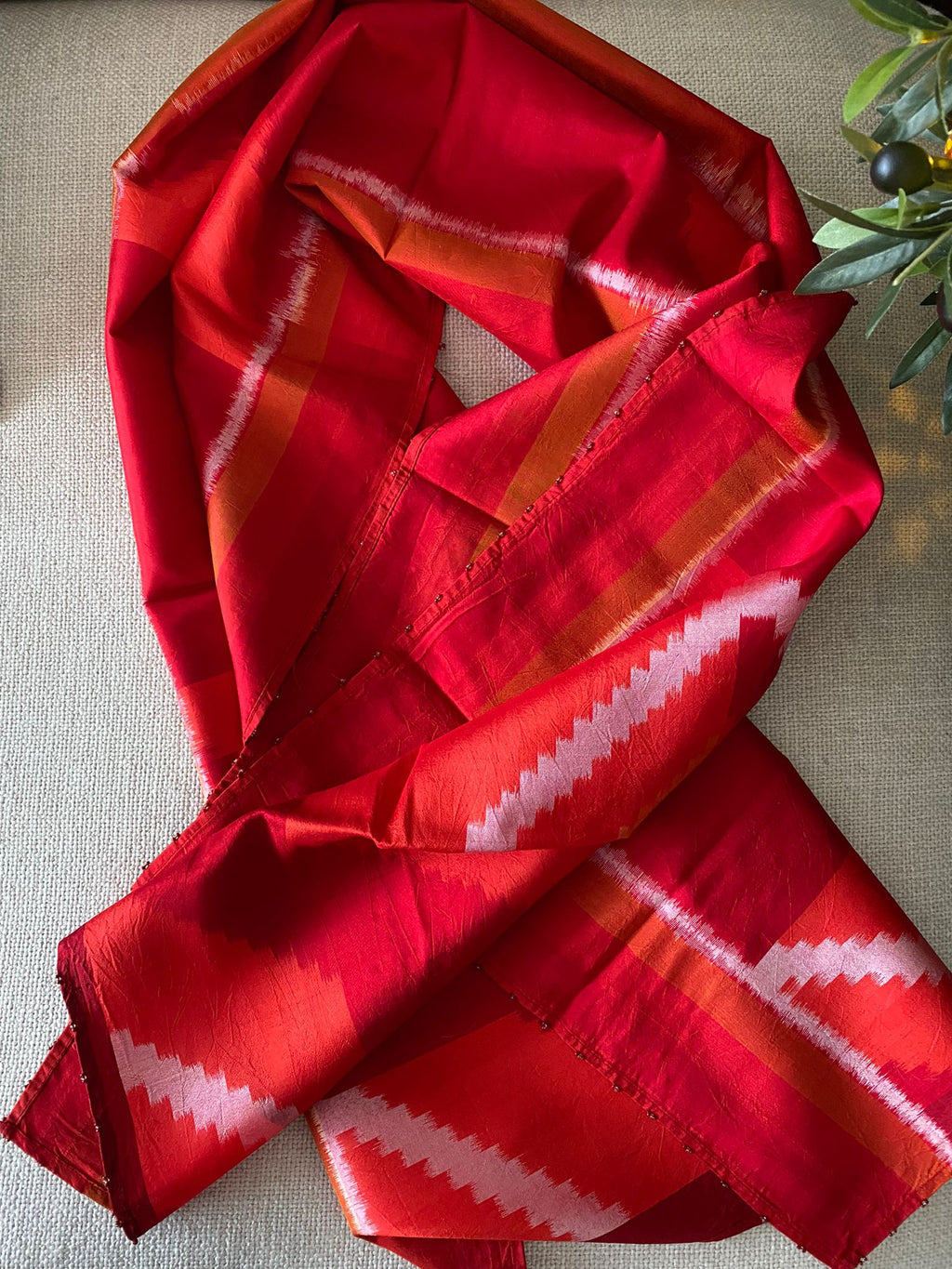 Handwoven IKAT SILK STOLE,red-