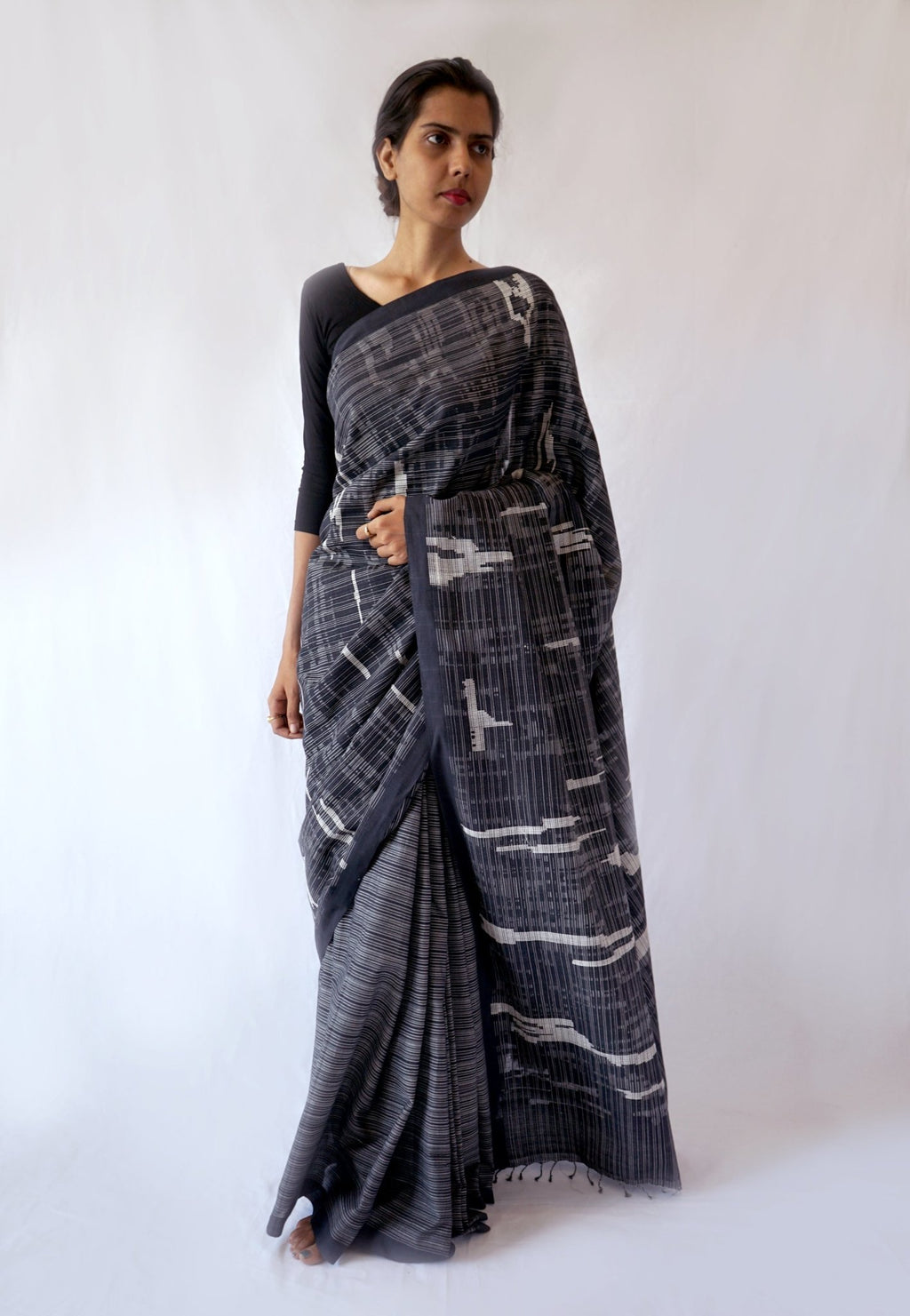 JHILMIL - Black and White Handwoven Cotton Saree-Jiyo - Sarees